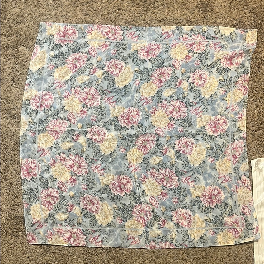 Club 7 Echo floral square vintage scarf